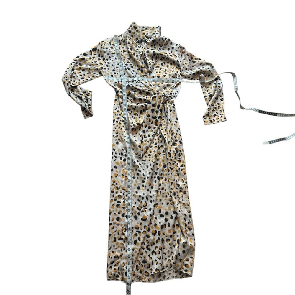 NEW Dress Forum Untamed Surplice Cheetah Wrap Midi Dress Size Small - Picture 6 of 11